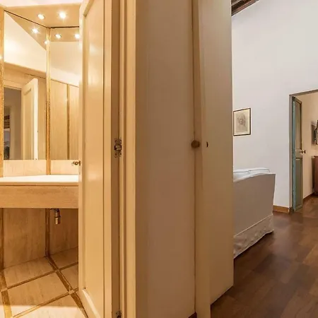 Unique Opportunity To Live In A Renaissance Palace - Ac/wi-fi Апартаменты *